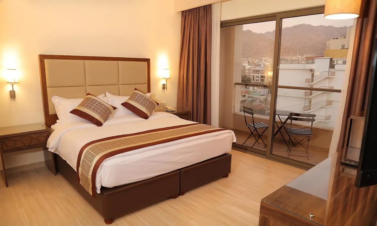 Lacosta Hotel Aqaba 4*,